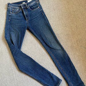 Rag & Bone Low Rise jeans size 25 worn but in good conditions